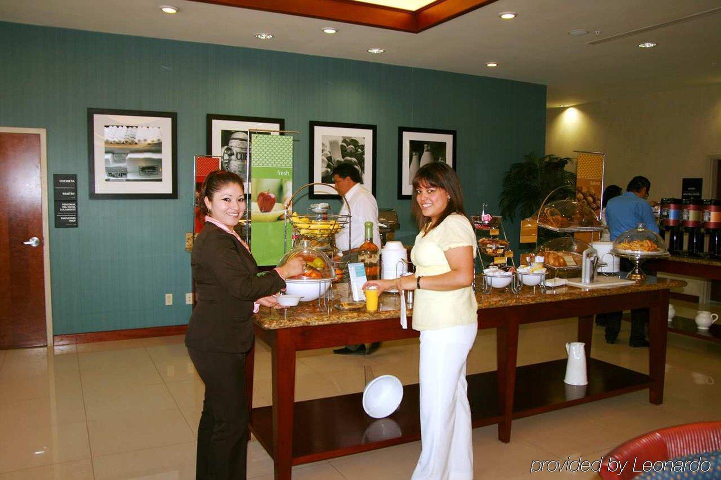 Hampton Inn Tampico Airport Restaurante foto